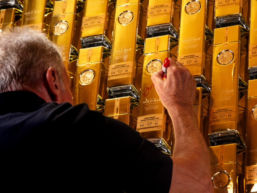 Joe Montana Partners with Gold Bar Whiskey to Launch Limited Edition Collection